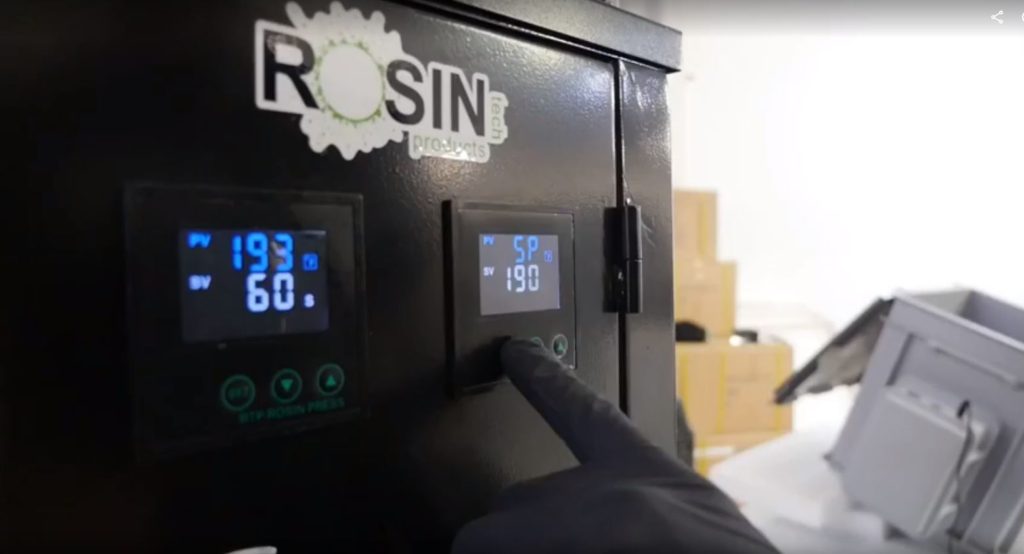 Setting temprature on rosin press